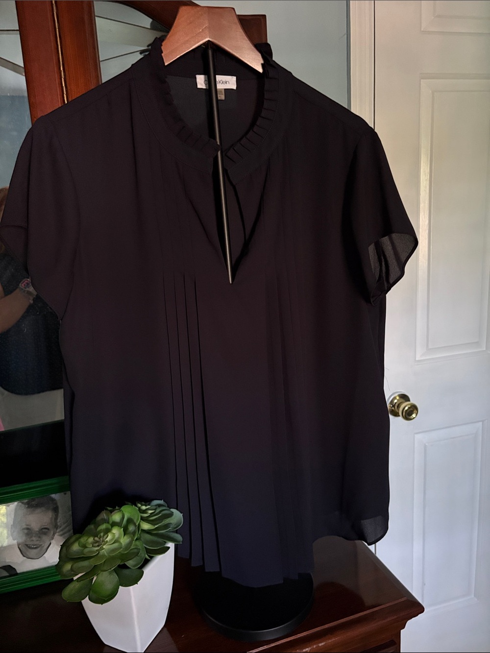 Calvin Klein Woven Pleat-Front Short Sleeve Blouse- Black